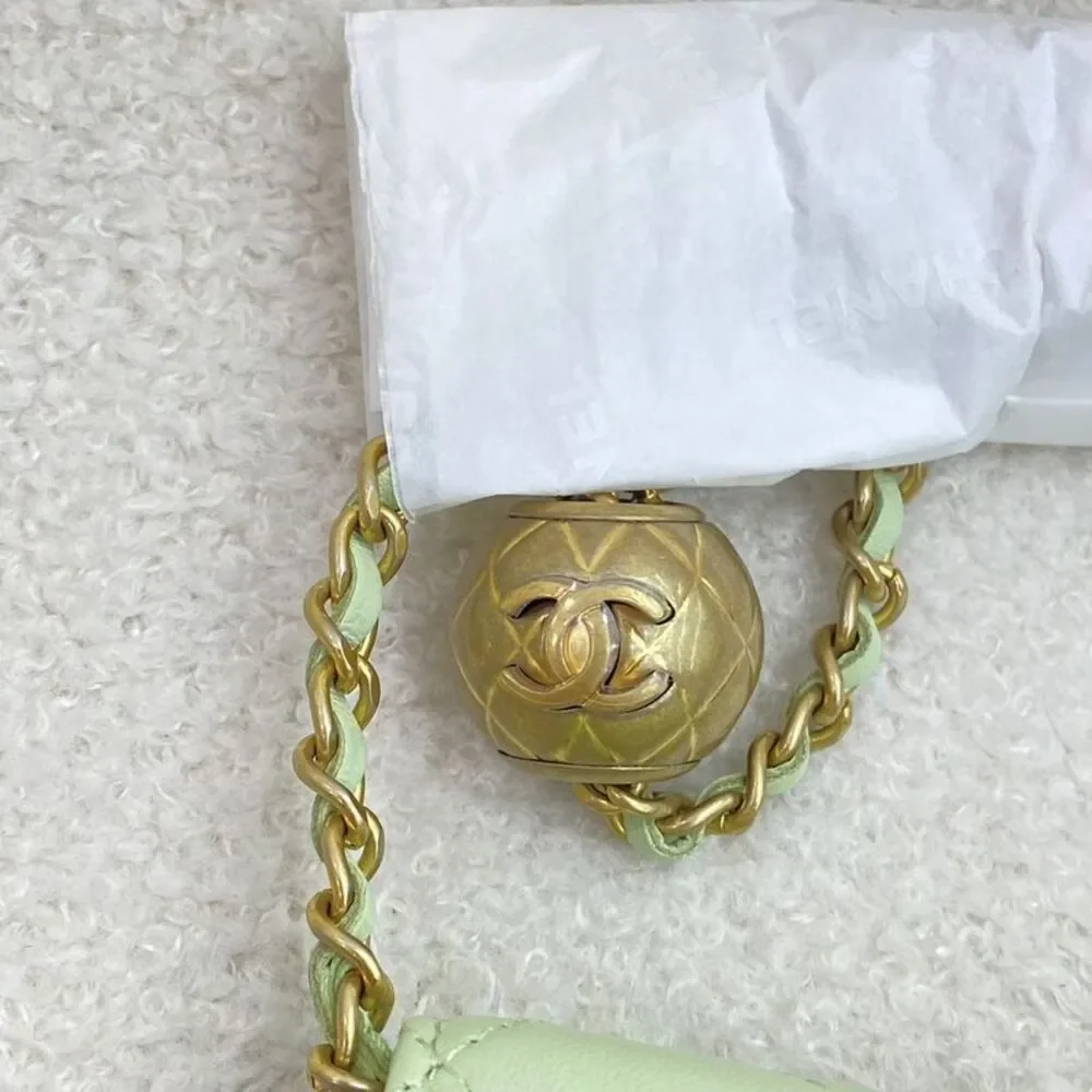 CHANEL brand color